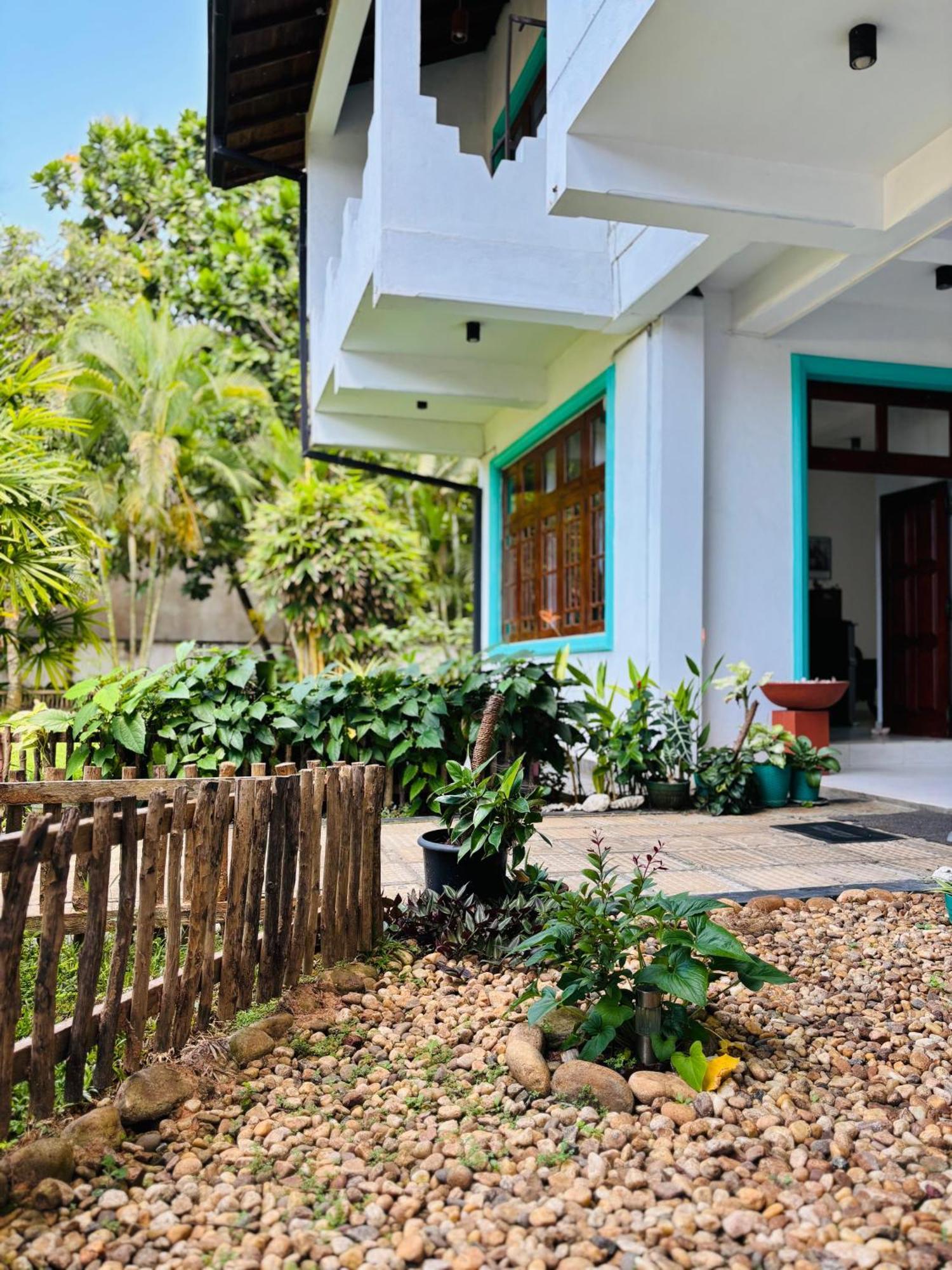 Balance Beach Resort Dikwella Sur Exterior foto